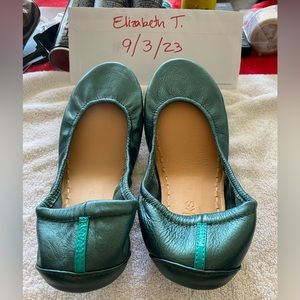 NWOB Tahitian Pearl Tieks, Size 8